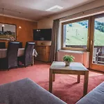 Appartementhaus Am Gschwandtkopf Apartament Seefeld w Tirolu